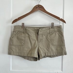 Mossimo Size 9 Khaki/Beige Shorts